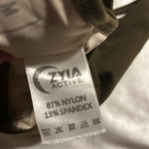 Zyia Olive Green Grid Bra Athletic Racerback Removable Pads Size M - Picture 4 of 4